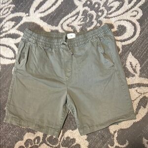H & M Men's Olive Green Shorts elastic waist drawstring. Like new.